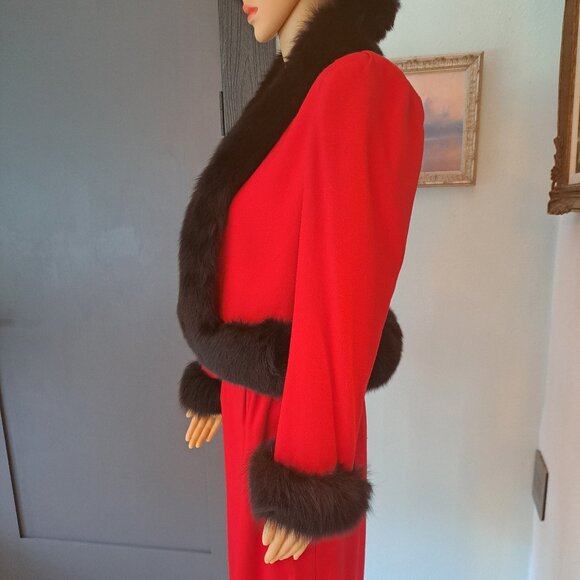 Nolan Miller Elegant Core Red Wool Suit - Black Fox Cuffs &Collar - Size 8 VTG - Picture 4 of 9